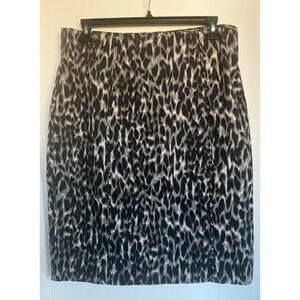 Worthington Leopard Print Black and Gray Stretch Zippered Skirt Size 18